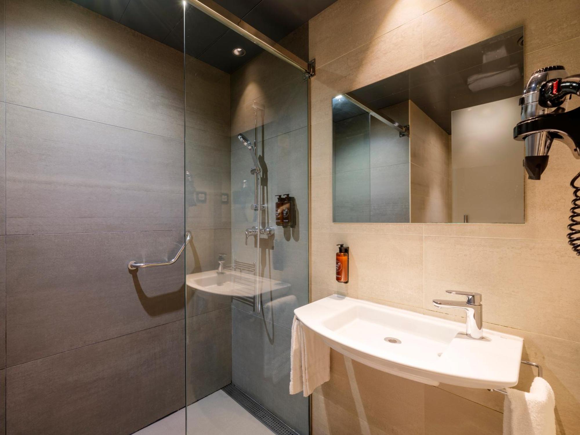 House 3* Barcelona